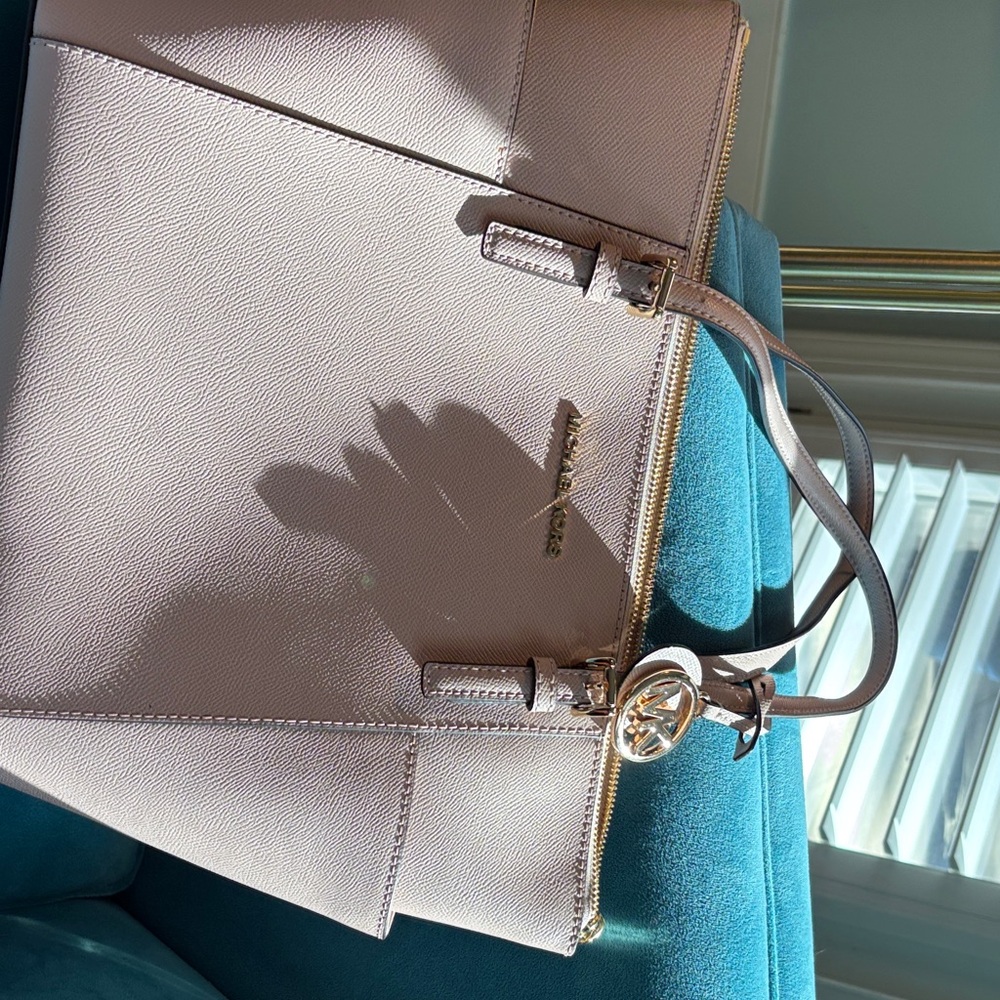 Michael Kors Light Tan Shoulder Bag